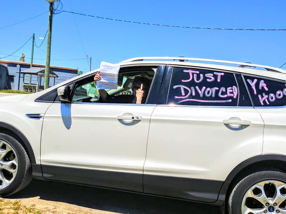 divorce-car-happy-driver